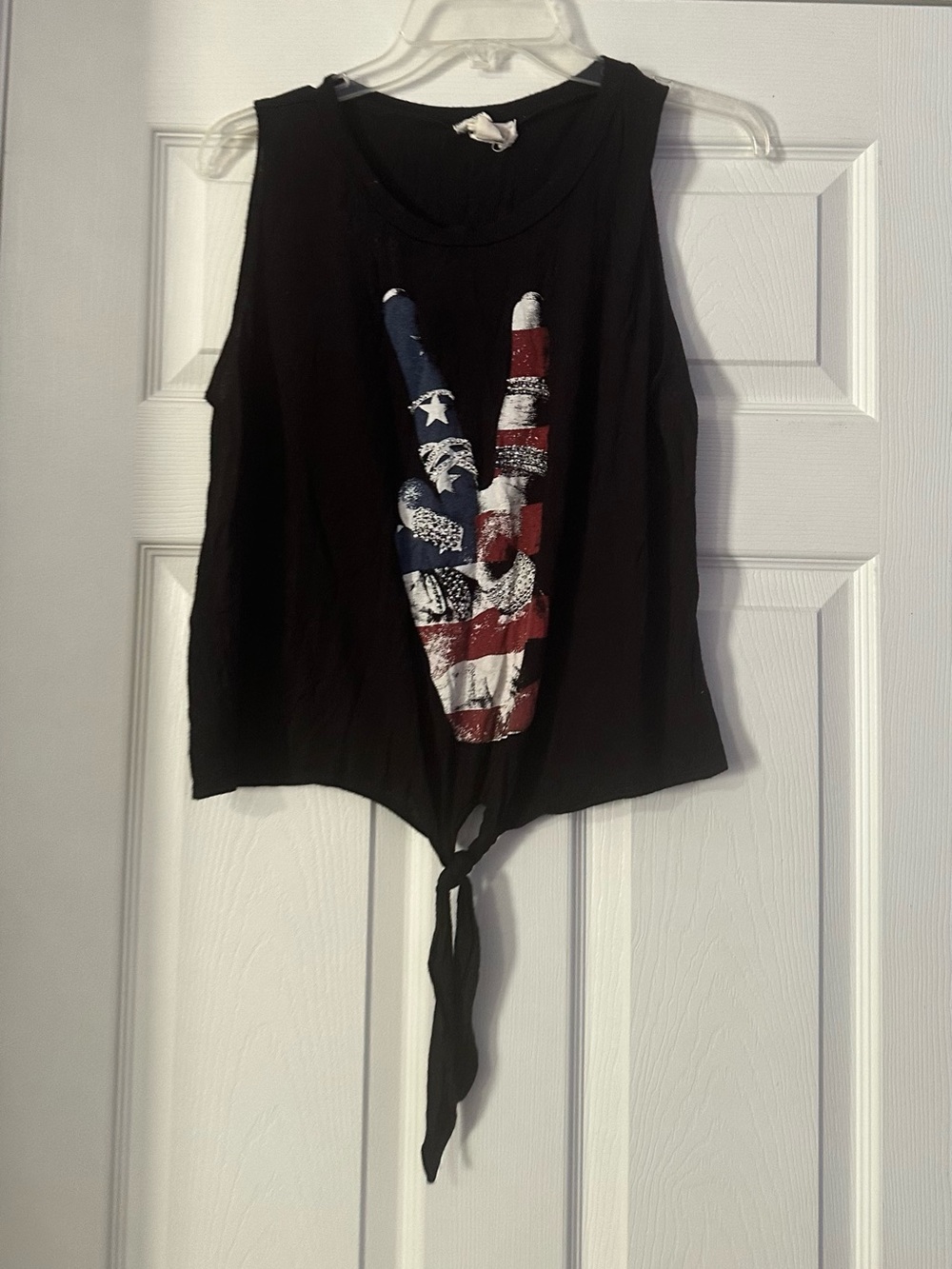 American Rebel Black Tie-Front Tank Top is a size Large.